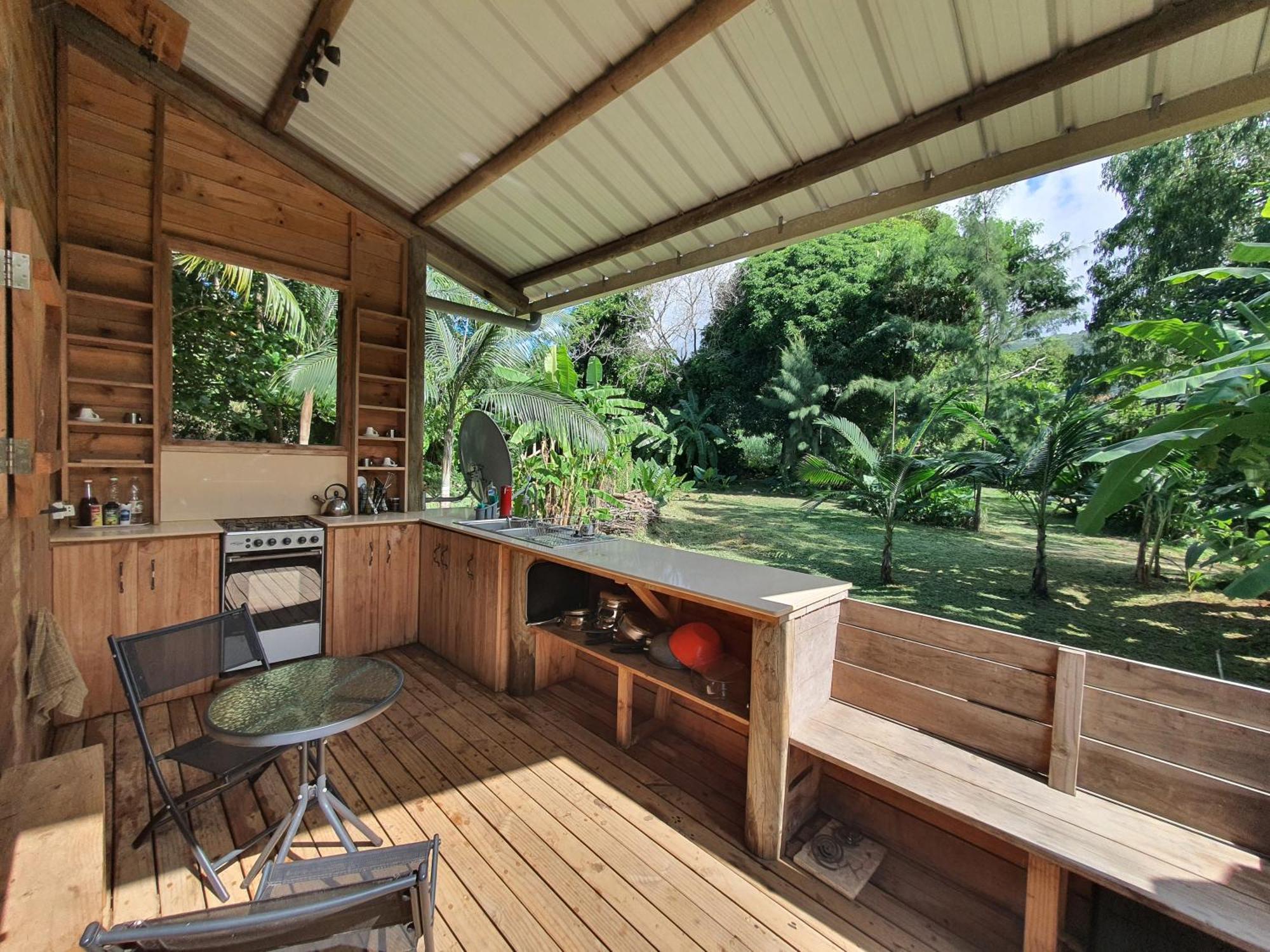 Le Chalet, La Petite Ferme Vieux Grand Port Ngoại thất bức ảnh